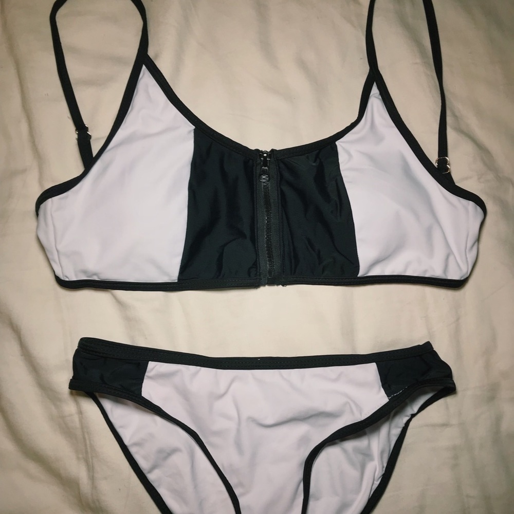 zip up bikini
